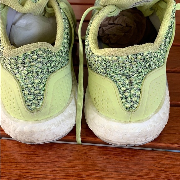 Adidas 3 stripes green woman's size 8 used. - Picture 13 of 13